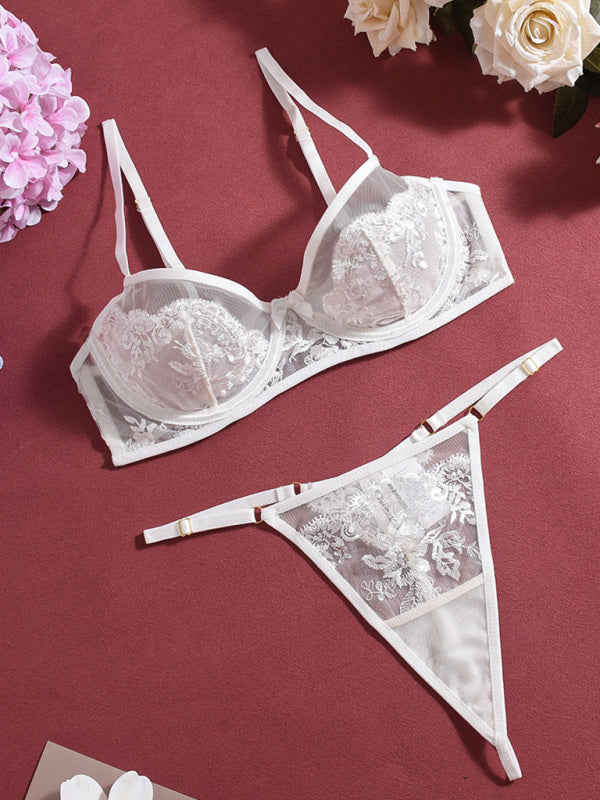 Seductive Lace Bra & Lingerie 4-Piece Set