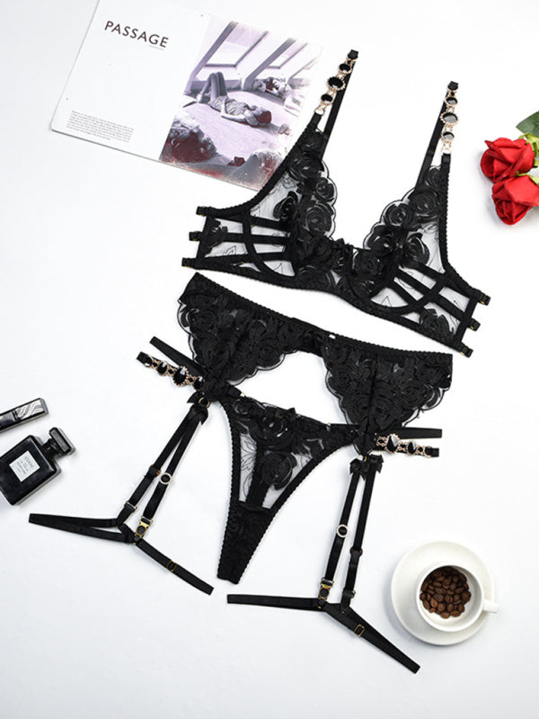 Vintage Vibes – Embroidered Retro Push-Up Bra and Underwear Set