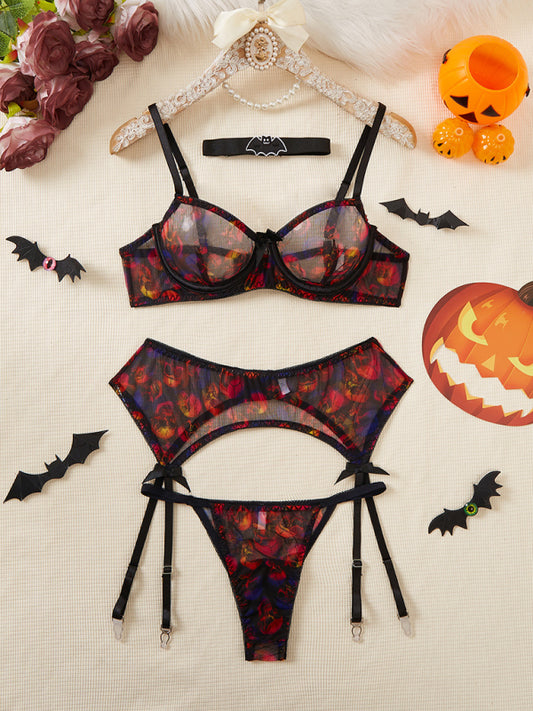 Gothic Glam – 4-Piece Halloween Lingerie with Skull Print & Bat Neck Sleeves