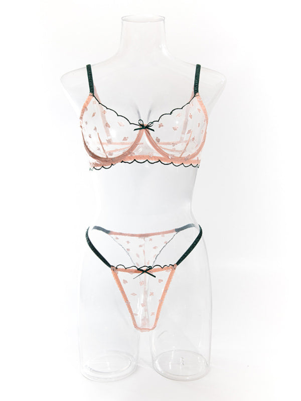 Glamorous & Unique – Sexy Bra Set with Playing Card Lace and Gathered Details