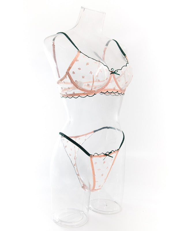 Glamorous & Unique – Sexy Bra Set with Playing Card Lace and Gathered Details